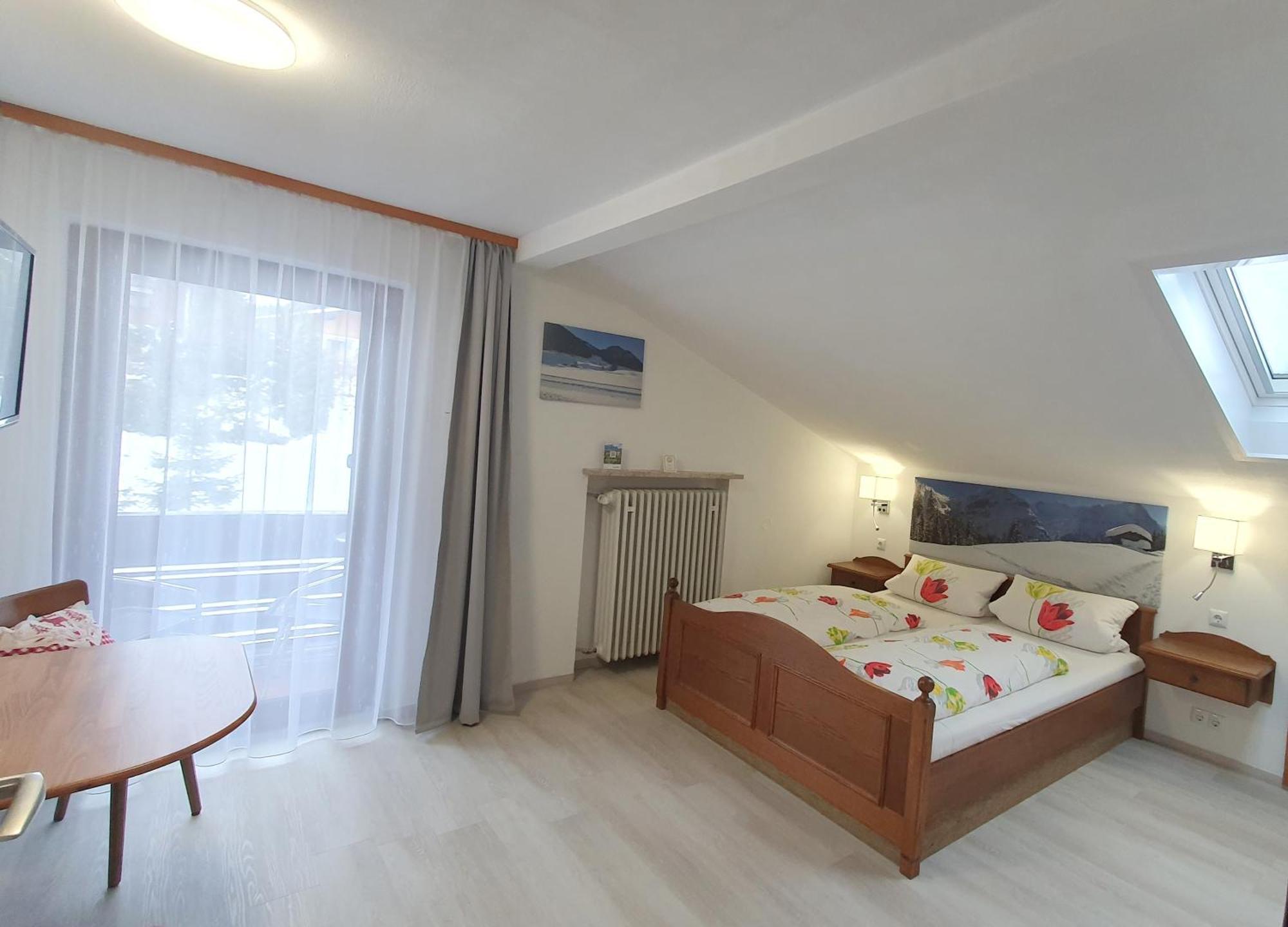 Hotel Garni Haus Alpine - Chiemgau Karte Inkl 루폴딩 외부 사진