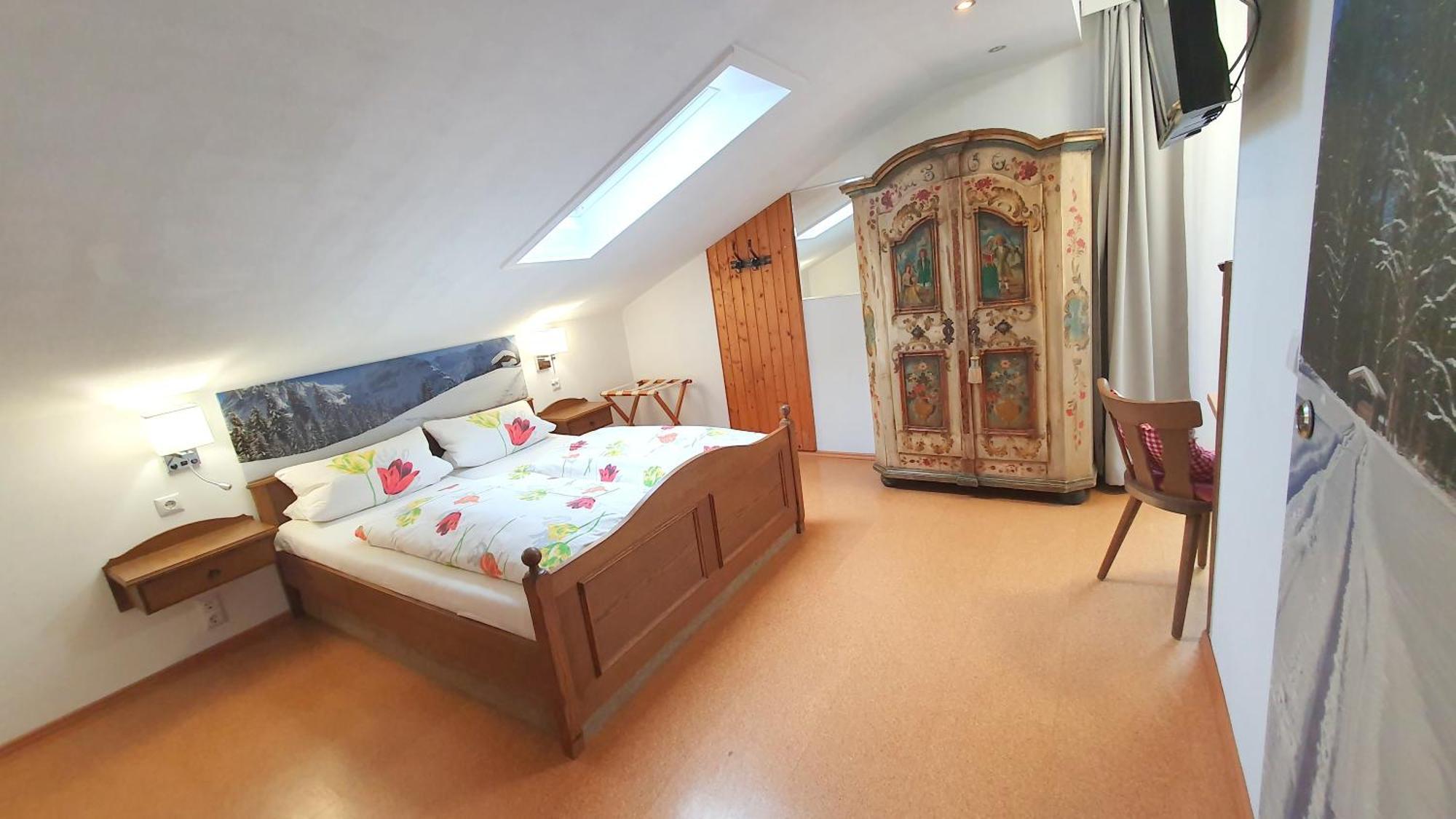 Hotel Garni Haus Alpine - Chiemgau Karte Inkl 루폴딩 외부 사진