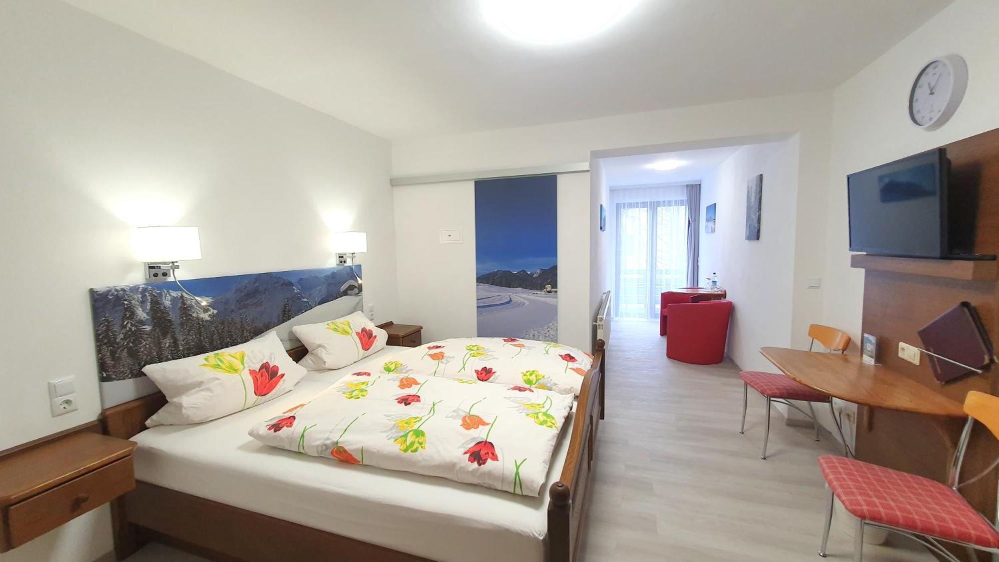 Hotel Garni Haus Alpine - Chiemgau Karte Inkl 루폴딩 외부 사진