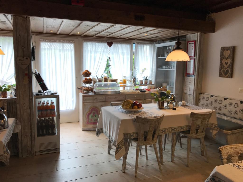 Hotel Garni Haus Alpine - Chiemgau Karte Inkl 루폴딩 외부 사진